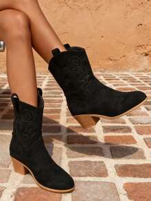 #NewWesternStyleAnkleBoots #WinterWarmBoots #OutdoorWear #VintageBoots Women's Cowboy Western Boots, Round Toe Design, Embroidery Details, Thick Heel, Pull-On Style, Women's Cowboy Boots, Fall Women's Wear, Party, Halloween, Festival, Mid-Calf Brown Boots - 黑色 - 查看 6