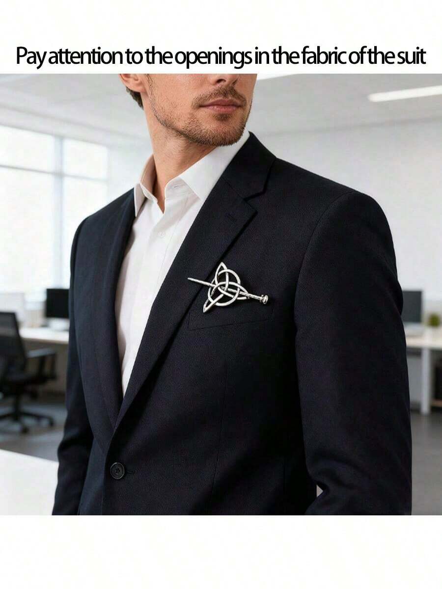 Un broche de nudo celta antiguo, bufanda de invierno unisex, chal y accesorio de moda para suéter, decoración artística para ropa y manualidades