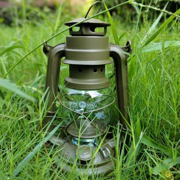 Green Retro Kerosene Lantern Windproof Camping Oil Lamp Portable Outdoor Metal Light