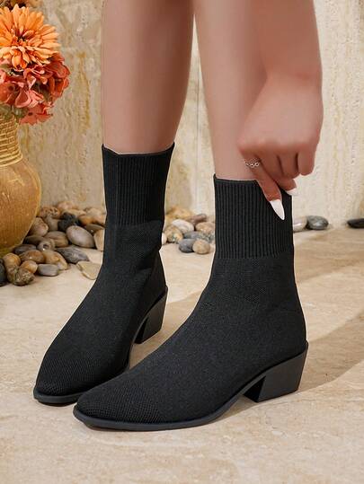 بوت كاحل محبوكة بأصبع قدم مدبب للنساء، أنيقة وشاملة ذات تصميم نحيف، مناسبة للربيع والخريف، مقاسات كبيرة