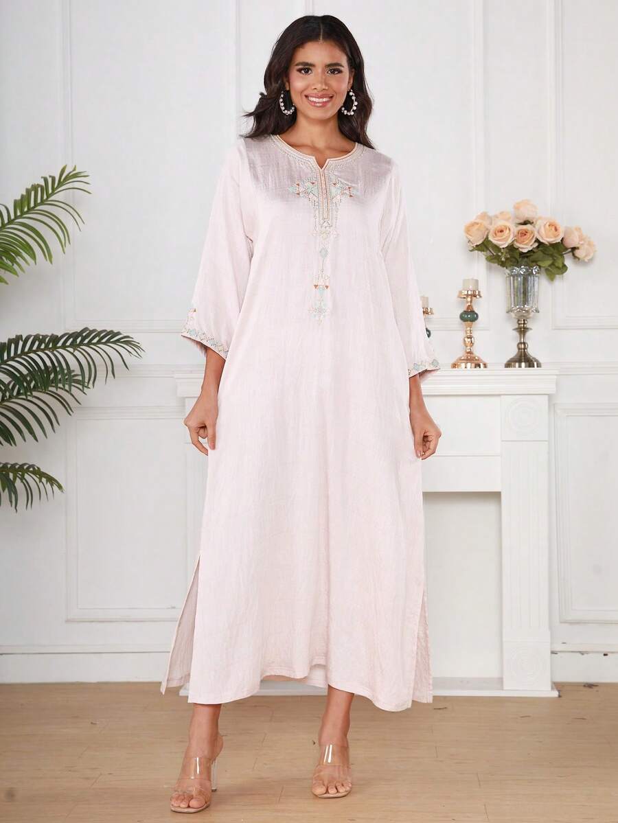 Embroidered 2026 New Style Ramadan Traditional Arabic Women's Elegant Dress, JALABIA With Pockets And Slit Hem, Luxurious Embroidery Design Kaftan Robe
