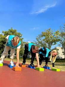 Team Building Relay Race Blocks - Non- Base Stone Hunt Game For Business, School, And Family Reunions - Colorful Building Blocks (Green, Blue, And Orange) - Durable EVA Construction - Indoor/Outdoor Party Game - No Power Required - Fun Design For Halloween, Christmas Events, And Party Supplies - Multicolor - View 3