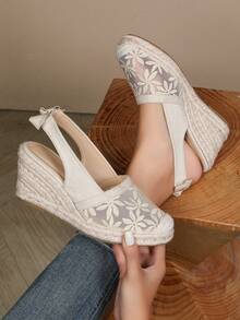 Women's Breathable Bowknot Elastic Net Straw Rope Fashionable Casual Wedge Shoes - Beige - View 5