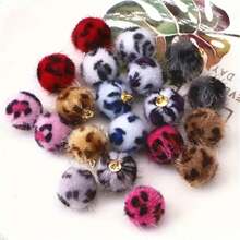20/50 件可爱人造毛皮绒球珠，蓬松吊坠工艺珠，带铆钉细节和大孔，适合 DIY 珠宝制作、耳环、发饰和钥匙扣，可作为节日礼物赠送给家人和朋友 - 彩色 - 查看 3