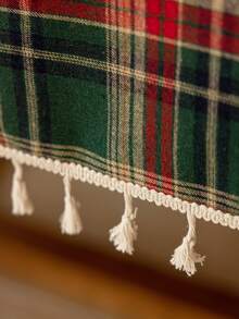 1pc Christmas Green Tablecloth, Tassel Fringe, Retro Green Plaid, Brushed Woven Fabric, Rectangular, Washable, Suitable For Coffee Table, Bedside Cabinet, Autumn/Winter Dining Table Decor, Suitable For Home, Kitchen, Party, Holiday, Christmas, New Year Decoration