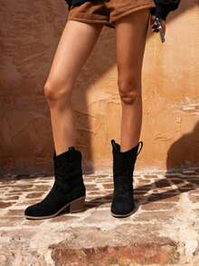 #NewWesternStyleAnkleBoots #WinterWarmBoots #OutdoorWear #VintageBoots Women's Cowboy Western Boots, Round Toe Design, Embroidery Details, Thick Heel, Pull-On Style, Women's Cowboy Boots, Fall Women's Wear, Party, Halloween, Festival, Mid-Calf Brown Boots - 黑色 - 查看 8