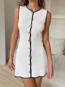 FOR BEAUTY V领金属纽扣无袖休闲简约街头风通勤轻薄针织短裙，春夏新年款 - 白色拼黑邊 - 查看 2