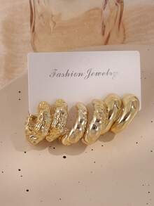 Set elegant de 12 cercei rotunzi în formă de C - Modele plisate și lucioase, perfecte pentru ținute casual și petreceri