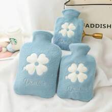 1 pezzo Borsa dell'acqua calda imbottita con ricamo floreale - Cuscinetto riscaldante morbido e confortevole, riscaldatore per pancia/mani/corpo per l'inverno e l'autunno, tessuto in peluche premium con ricamo raffinato, bottiglia dell'acqua calda a prova di perdite, multifunzionale per casa/ufficio/viaggio/notti fredde, accessorio invernale molto ricercato, regalo perfetto per Natale/San Valentino/compleanno/donne/fidanzato/fidanzata/amanti