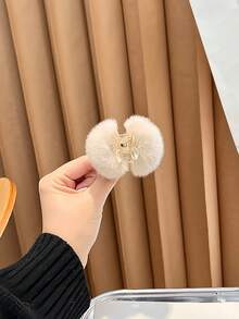 1pc Women Fashion Butterfly Fluffy Hair Claw Fall Hair Accessories Elegant Hair Clips Winter Claw Clips Fashion Hair Clutch