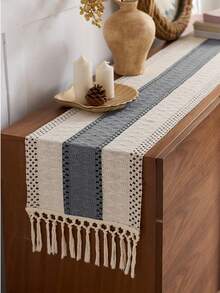 Boho Rustic Farmhouse Dining Table Runners , Dresser Runners Cover Top For Bedroom, Living Room Kitchen, Nightstand, End Table,Fall Thanksgiving Country Table Decor, Bridal Shower, Burlap Table Runner ,Beige Macrame Coffee Table Runners ,Suitable For Bedside Table TV Microwave Washing Machine Refrigerator Dust Cover