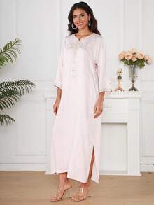 Embroidered 2026 New Style Ramadan Traditional Arabic Women's Elegant Dress, JALABIA With Pockets And Slit Hem, Luxurious Embroidery Design Kaftan Robe - Baby Pink - View 9
