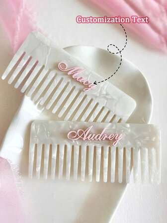 1pc Personalized Elegant Acrylic Hair Comb - Vintage Style Design With Pearl Texture, Custom Name Engraved Hair Accessory - Unique Hair Decor For Women, Wide-Tooth Hair Comb, Perfect Birthday/Bridesmaid/Bride/Mother's Day Gift