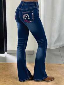 Women's Stretch Flared Jeans - Mid-Rise Bootcut Jeans With Small Horse Embroidery On Back Pockets. Features A Tummy-Control And Butt-Lifting Design. Sexy Street-Style Flared Pants, The Ultimate Urban Fashion Choice. - 中等水洗藍 - 查看 1