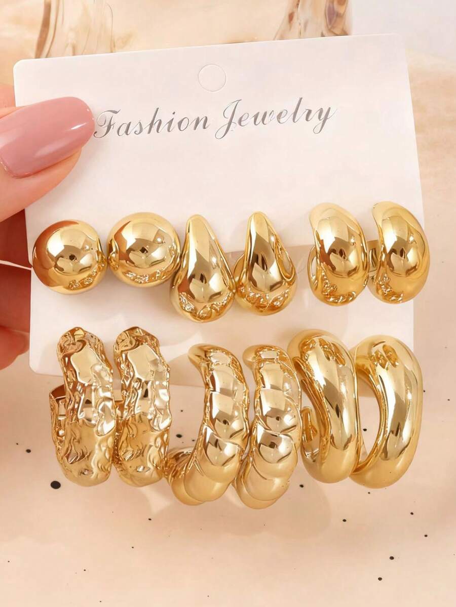 Set elegant de 12 cercei rotunzi în formă de C - Modele plisate și lucioase, perfecte pentru ținute casual și petreceri