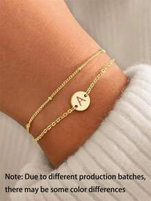 1pc Elegant Minimalist Stainless Steel Hollow 26 Letter Pendant Double Layer Adjustable Chain Bracelet, Fashionable Jewelry Gift For Women, Girlfriend, Wife, Mother, Family, Friends, Birthday, Anniversary (Note: Due To Different Production Batches, There May Be Some Color Variations)