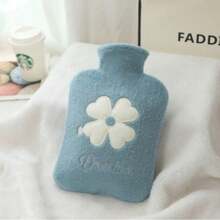 1 pezzo Borsa dell'acqua calda imbottita con ricamo floreale - Cuscinetto riscaldante morbido e confortevole, riscaldatore per pancia/mani/corpo per l'inverno e l'autunno, tessuto in peluche premium con ricamo raffinato, bottiglia dell'acqua calda a prova di perdite, multifunzionale per casa/ufficio/viaggio/notti fredde, accessorio invernale molto ricercato, regalo perfetto per Natale/San Valentino/compleanno/donne/fidanzato/fidanzata/amanti