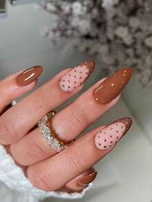 10 件手工杏仁米色法式银色波尔卡圆点简约别致人造指甲，适合秋冬季 - 彩色 - 查看 10