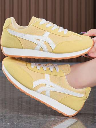 أحذية رياضية نسائية رقيقة وقابلة للتنفس للربيع/الخريف، أحذية مسطحة متعددة الاستخدامات، أحذية بيضاء كاجوال