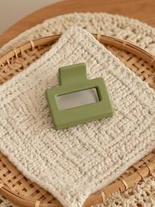 4/1pc Solid Color Ladies 5.5cm Square Plastic Small Hair Clip, Fashionable, Elegant, Stylish, Minimalist, For Everyday Wear, Party, Commute, Vacation - For Styling, Washing, Makeup, Clothing Accessories Hair Clip Summer Hair Clip Chin Hair Clip Hair Clip Handle Hair Clip, School Supplies, University At The End, Do Not Miss Elegant Claw Clip Winter Hair Accessories Fashion Hair Clutch