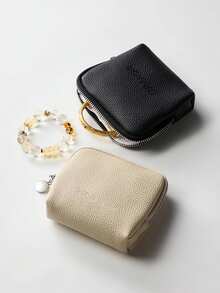 Elegant Travel Jewelry Organizer For Effortless Style, Portable Velvet Bracelet Jewelry Pouch For On-The-Go Glamour, Chic Storage Bag Perfect For Vacations, Weekend Getaways, And Special Occasions, Ideal Gift For Fashion Lovers, Stylish Accessory For Organizing Necklaces, Earrings, And Rings, Must-Have Travel Essential For Every Fashionista, Keep Your Jewelry -Free And Secure While Traveling, Perfect For Holiday Gifting And Seasonal Celebrations, Elevate Your Travel Experience With This Luxurious Jewelry Storage Solution.