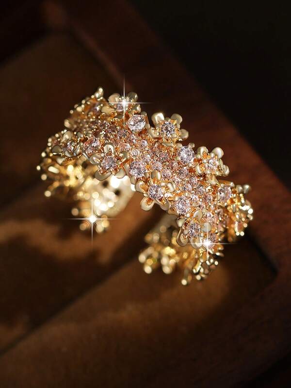 1 pieza Anillo de mujer con flores pequeñas de fantasía, abierto, regalo de cumpleaños, Día de San Valentín, Navidad y festivales, de cobre con circonita cúbica