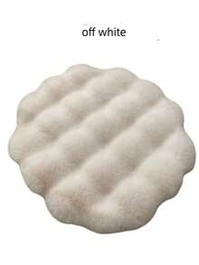 Esterilla de peluche para mascotas, adecuada para gatos, perros y otros animales pequeños. Es resistente al desprendimiento de pelo, tiene un fondo antideslizante y se puede lavar a máquina a bajas temperaturas para ayudar a mantener a las mascotas libres de enfermedades de la piel. La esterilla de peluche proporciona un ambiente cálido y cómodo, creando un acogedor nidito para tus mascotas.