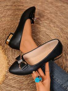 （脚宽/厚者请选择大一码）女士平底便鞋，柔软皮革，适合搭配连衣裙，舒适的尖头平底乐福鞋，四季皆宜，大码女鞋，法式优雅平底鞋，韩式百搭时尚平底鞋，黑色蝴蝶结平底鞋，软底正装/工作鞋