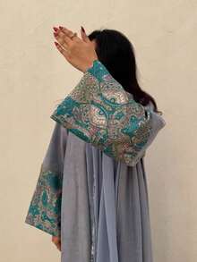 优雅复古女士长袍，佩斯利花纹袖口纯色长袍，宽松休闲阿拉伯长袍开衫，适合日常穿着（不含头巾）春季 - 淺藍色 - 查看 1