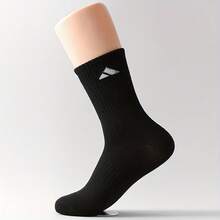 1/3/5/6/10 Pairs Men's Crew Socks Mid-Calf Socks Sports Men's Mid-Tube Socks Men's Solid Color Deodorant Wicks Men's Socks Basketball Sport Black And White Stockings