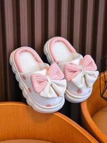 1 par de pantuflas de invierno con peluche para niños, lindas para niñas pequeñas, cálidas, cómodas y antideslizantes, con un diseño de lazo delicado para pequeñas princesas - Rosa - Ver 8