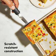 Good Grips Molde metlico antiadherente para pizzas, Muffin Pan, Metlico - Molde cuadrado para tartas de 9 pulgadas - Ver 6