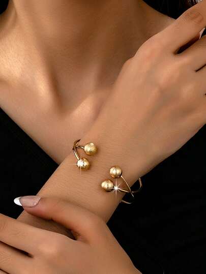 1pc Women's Gold Matte Beaded Bracelet, Gift For Ladies And Girls, Valentine's Day Present