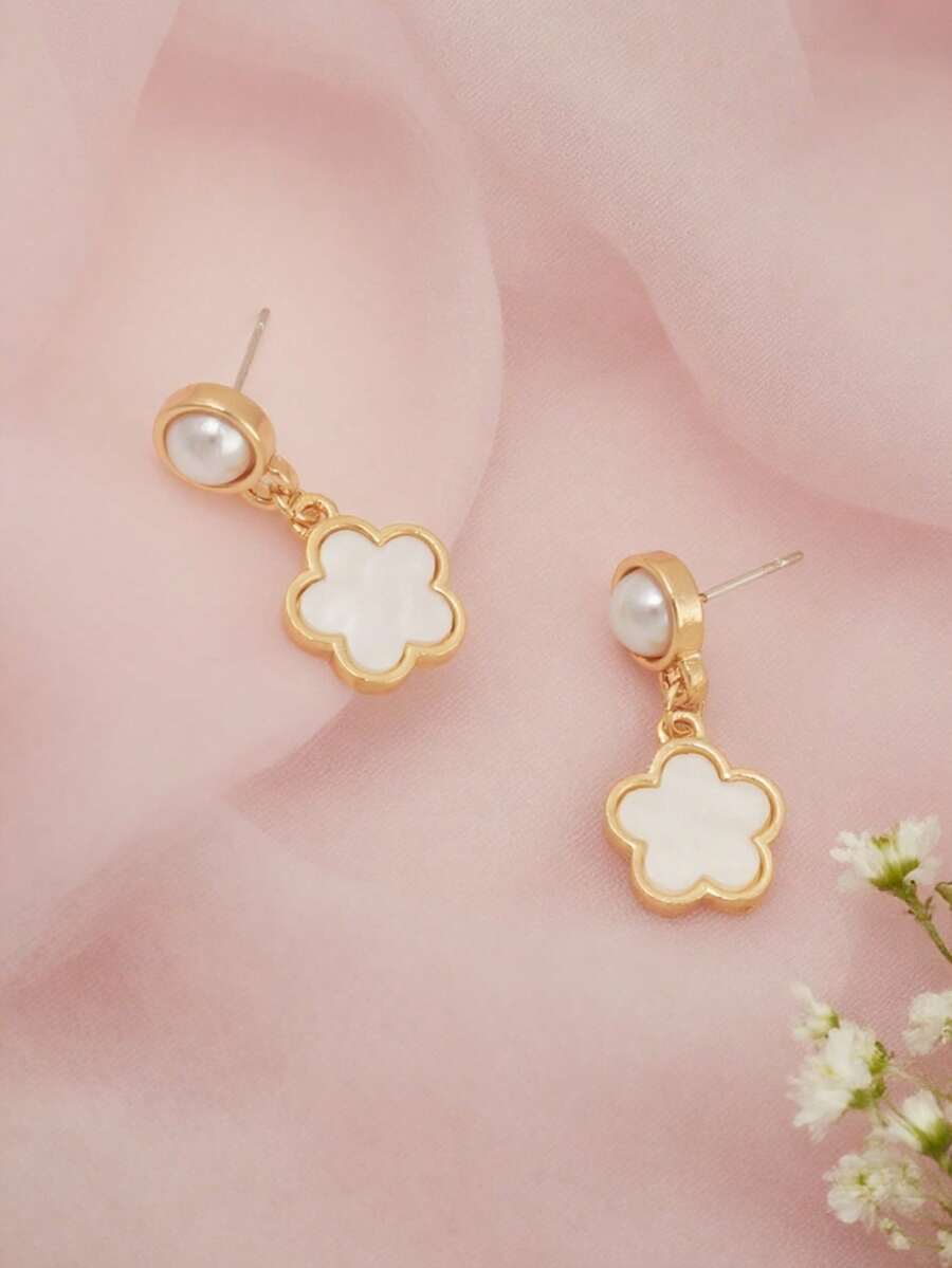 1 Pair Lucky Clover & Pearl Earrings, Fashionable And Versatile For Everyday Wear - A - View 1