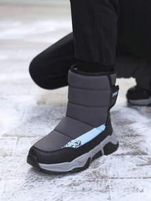 AFBB Botas de nieve para niños, zapatos de nieve de invierno cálidos para niños, impermeables y antideslizantes para adolescentes, botas de felpa gruesa para niñas y niñas, zapatos cálidos para exteriores para niños, adecuados para clima frío, caminar, acampar, senderismo y esquiar. La abertura lateral con facilita ponerse y quitarse estas botas de nieve. La suela texturizada proporciona tracción antideslizante.