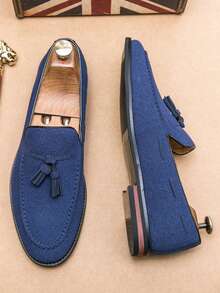 New Fashionable Vintage Men's Slip-On Penny Loafers, Gentleman's Leather Dress Shoes, Stylish Moccasins, Comfortable Slip-On Shoes, Breathable Soft-Sole Driving Shoes, Business Formal Men's Leather Shoes, Daily Commute Shoes, Elegant Round-Toe Solid Color Leather Dress Shoes, Casual Suit-Matching Men's Leisure Shoes. Suitable For Middle-Aged, Young People, Students Back-To-School, Graduation Ceremony, College Party, Banquet, Wedding Groom Shoes, Social Occasions, And Plus Size Men's Shoes For Spring, Summer, And Autumn.