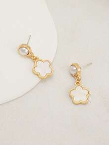 1 Pair Lucky Clover & Pearl Earrings, Fashionable And Versatile For Everyday Wear - A - View 3