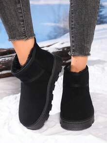 2025 Bottes de neige courtes rétro doublées thermiques pour femmes, bottes fourrées élégantes pour le port en extérieur, doublure en peluche chaude, mode épaisse semelle antidérapante, bottes d'hiver simples à enfiler, convient pour le bureau quotidien, les sorties, les achats, les déplacements, les fêtes, la remise des diplômes, Noël, la Saint-Valentin