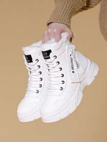 一双运动休闲女式雪地靴圆头户外系带秋冬皮革羊毛高帮靴时尚舒适2025新款