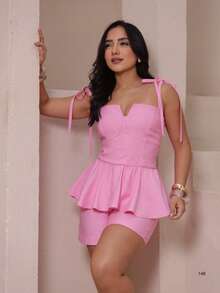 Conjunto Feminino Verão em Linho com Blusa de Babado e Short Meia Coxa Moda Casual Chic