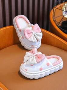 1 par de pantuflas de invierno con peluche para niños, lindas para niñas pequeñas, cálidas, cómodas y antideslizantes, con un diseño de lazo delicado para pequeñas princesas - Rosa - Ver 9