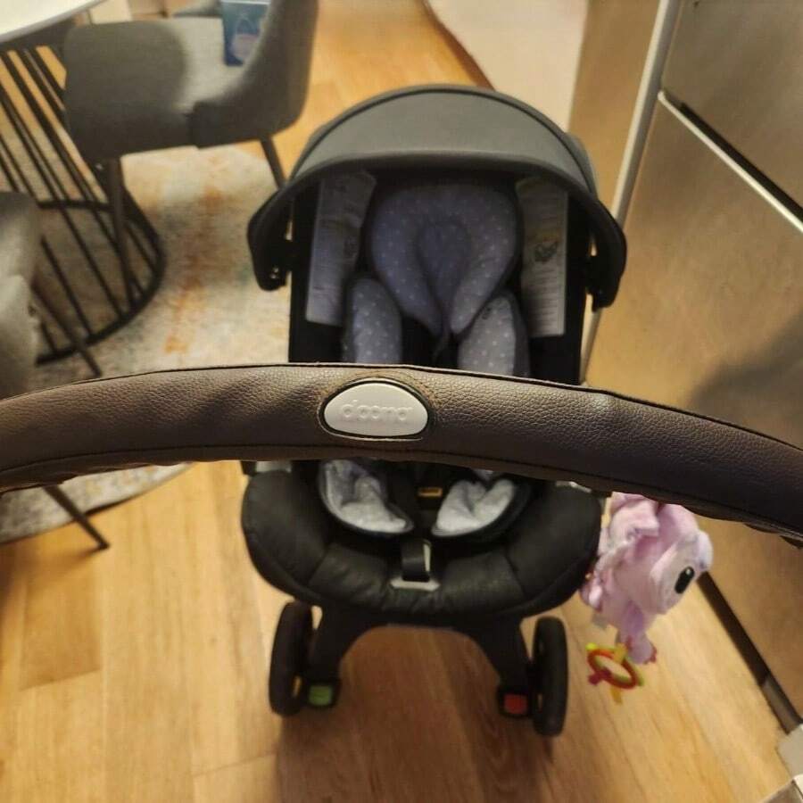 1件 DOONA 嬰兒推車手把仿皮套，成人推桿保護套，可拆卸式配件，適用於嬰兒睡籃與安全座椅，防滑且耐油污