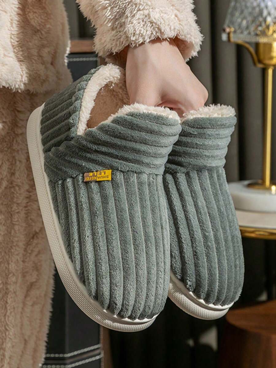 Men's Closed Toe Autumn/Winter Slippers - Warm Indoor Home Plush House Shoes - Light Grey - View 1