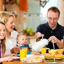 Bandeja de Silicona para Huevos, 2 Piezas, Freidora de Aire Sartn con 3 Cavidades, Cepillo para Aceite y Esptula, Molde Reutilizable para Freidora de Aire - Rosa - Ver 8