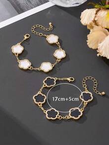 2pcs Classic Luxurious High-End Lucky Cute Black & White Clover Bracelets Set (No Gift Box) - Black and White - View 6