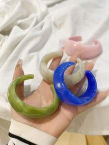 1pc Women's Fashion Open Bangle Bracelet, New Personalized Candy Color Resin Bracelet Jewelry Gift, Suitable For Women, Students, Girls For Daily Matching, Party, Banquet, Travel