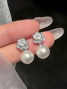 Minimalist Fashionable Classic Rose Stud Earrings, French Luxurious Elegant Camellia Flower Earrings, Suitable For Women's Daily, Festival, Party, And Commuting Wear