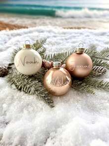 1 pièce Boule de Noël personnalisée, décoration de Noël personnalisable avec nom, boule de Noël, décoration de Noël personnalisée, boule de Noël avec nom de famille, boule de Noël personnalisée pour le Père Noël secret/décoration de sapin de Noël personnalisée avec nom/cadeau pour la famille ou les amis, couleur aléatoire - Multicolore - Voir 8