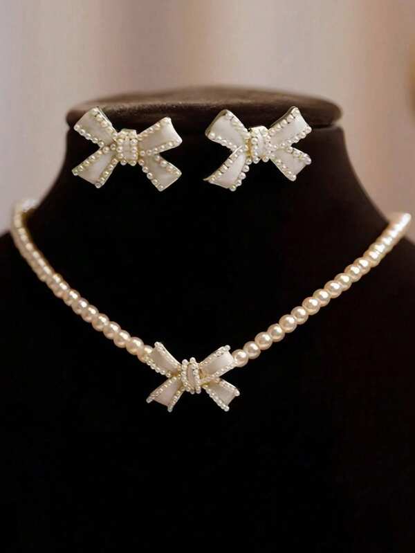 3pcs/Set Girls Pearl Butterfly Pendant Necklace & Earrings Set, Fashionable Niche Design Versatile Jewelry, Suitable For Holidays, Parties, Dates, Formal Events