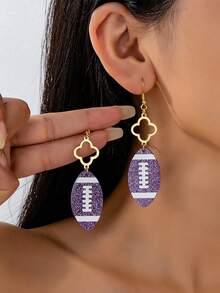 1 par de pendientes elegantes y de moda con trébol de cuatro hojas de metal y colgante de fútbol de acrílico